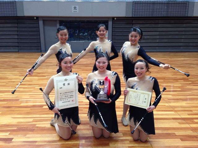 バトントワリング　ペア バトントワリング①/Baton twirling performance - YouTube